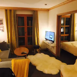 Premium 4 Bed Ski-in & Out Arc 1950 Les Arcs (Savoie)